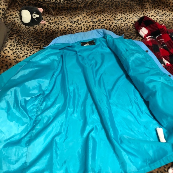 Mid length Rain Coat - Picture 5 of 5